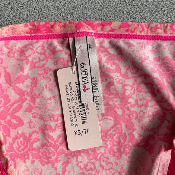 La Senza  Neon Pink Panties Size XS - Picture 4 of 8